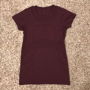 Lululemon T-Shirt